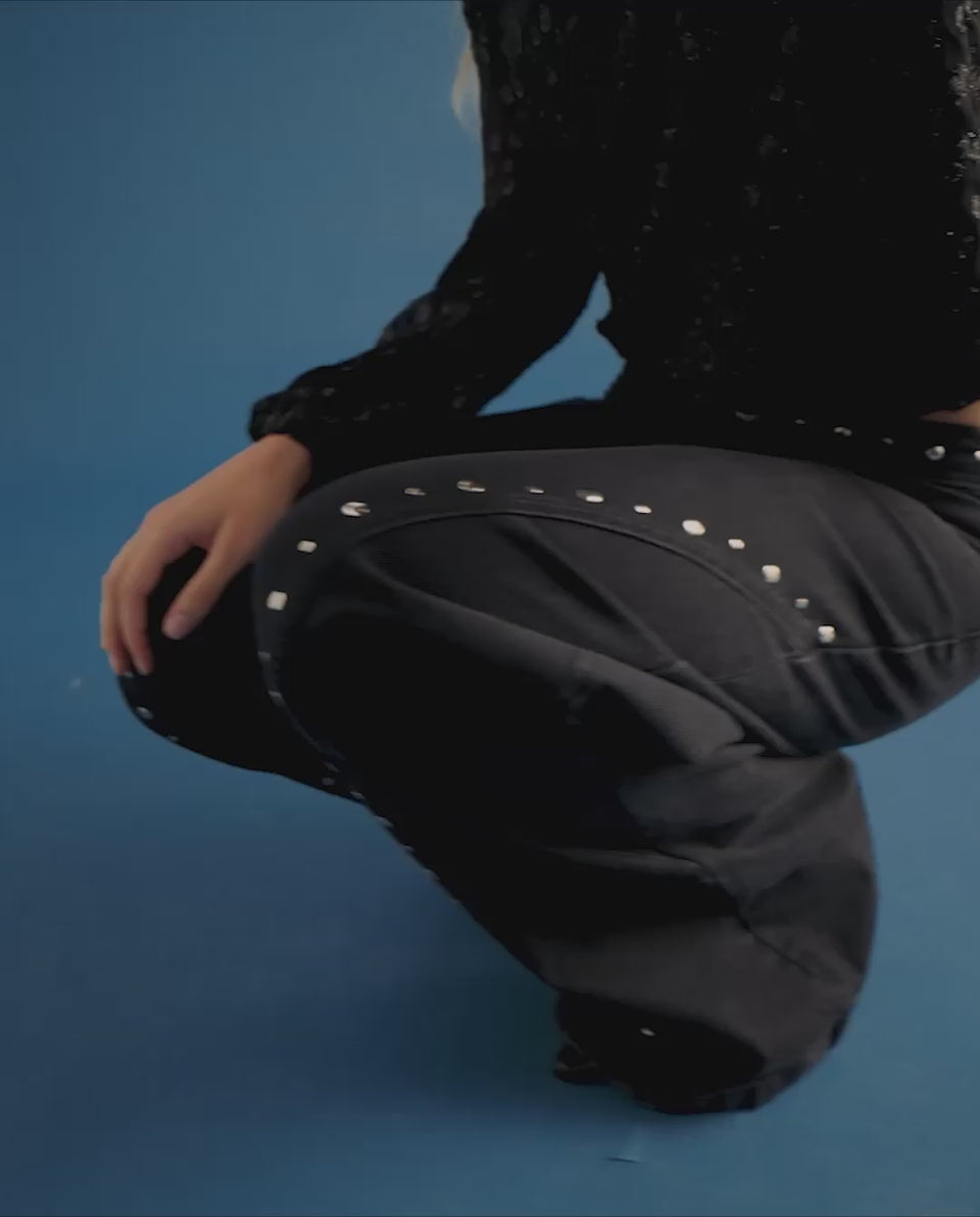 Rivet Wide Jeans